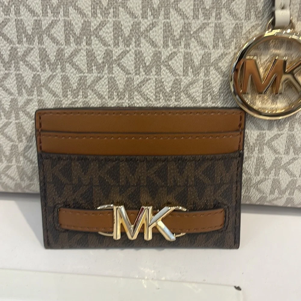 MICHAEL KORS Reed Large Pebbled Leather Card Holder Case Wallet  BROWN MK NWT